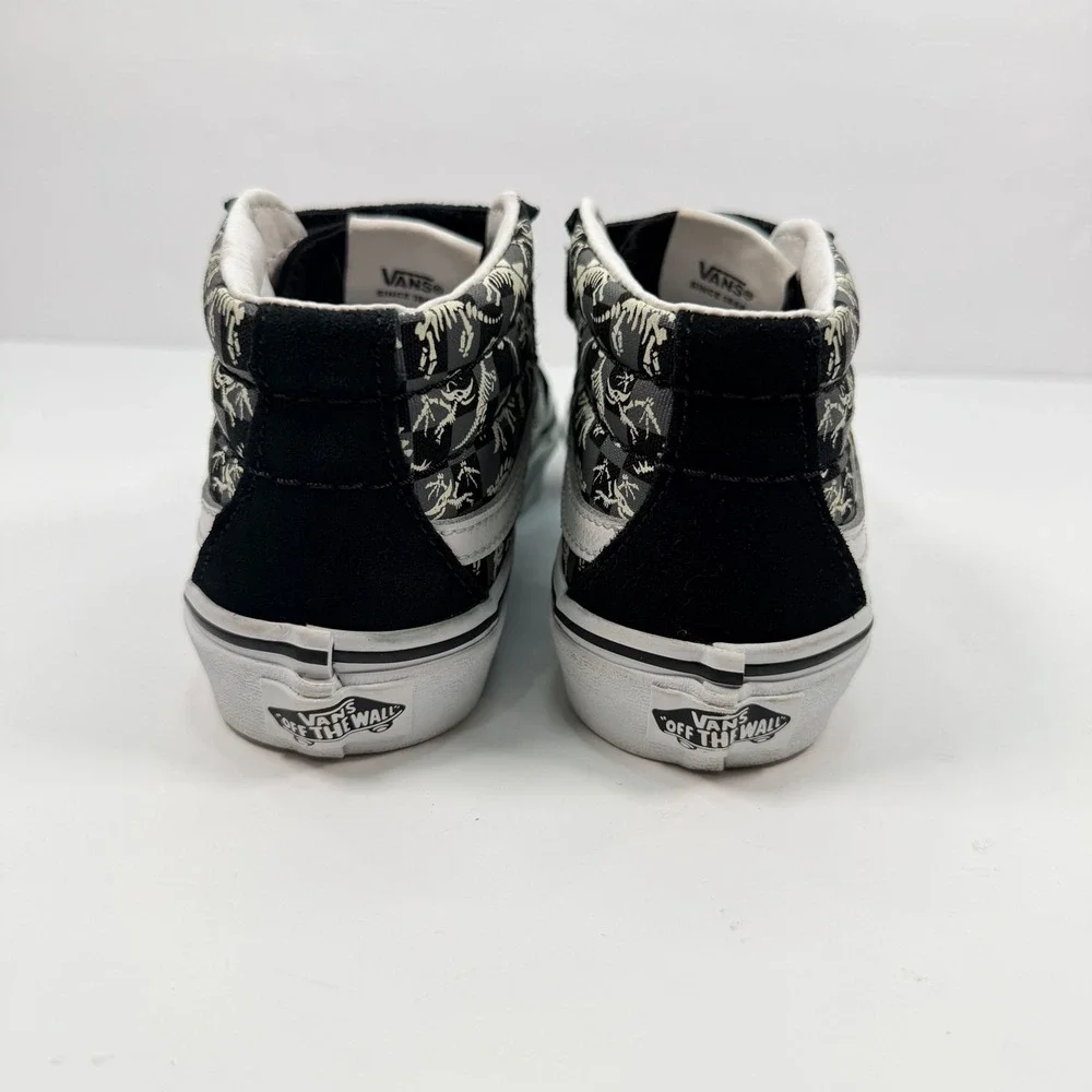 Vans Kids Size 2 Dinosaur Skeleton Vans SKate Glow In The Dark shoes Sneakers